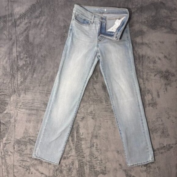 Levi’s Women’s Light Wash Skinny Jeans W28 L30 (act. 27x29.25) - Picture 2 of 10